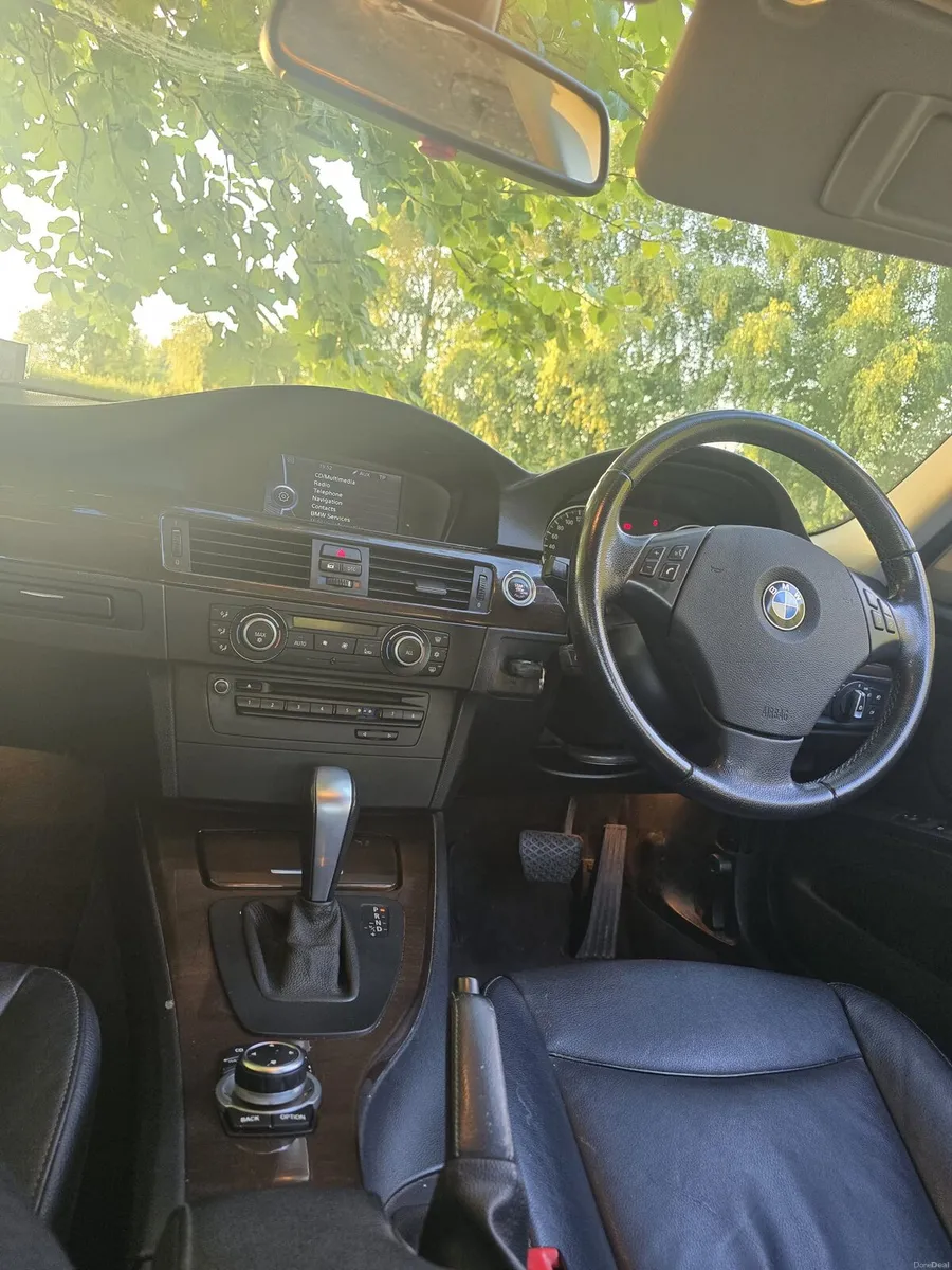 Automatic BMW NCT 08/27 
145 000 miles NO SWAP 
2 - Image 4