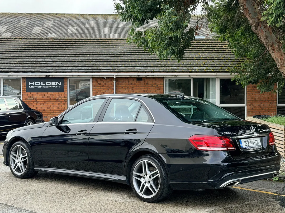 2015 Mercedes-Benz E-Class..LOW MILES..2 KEYS - Image 4