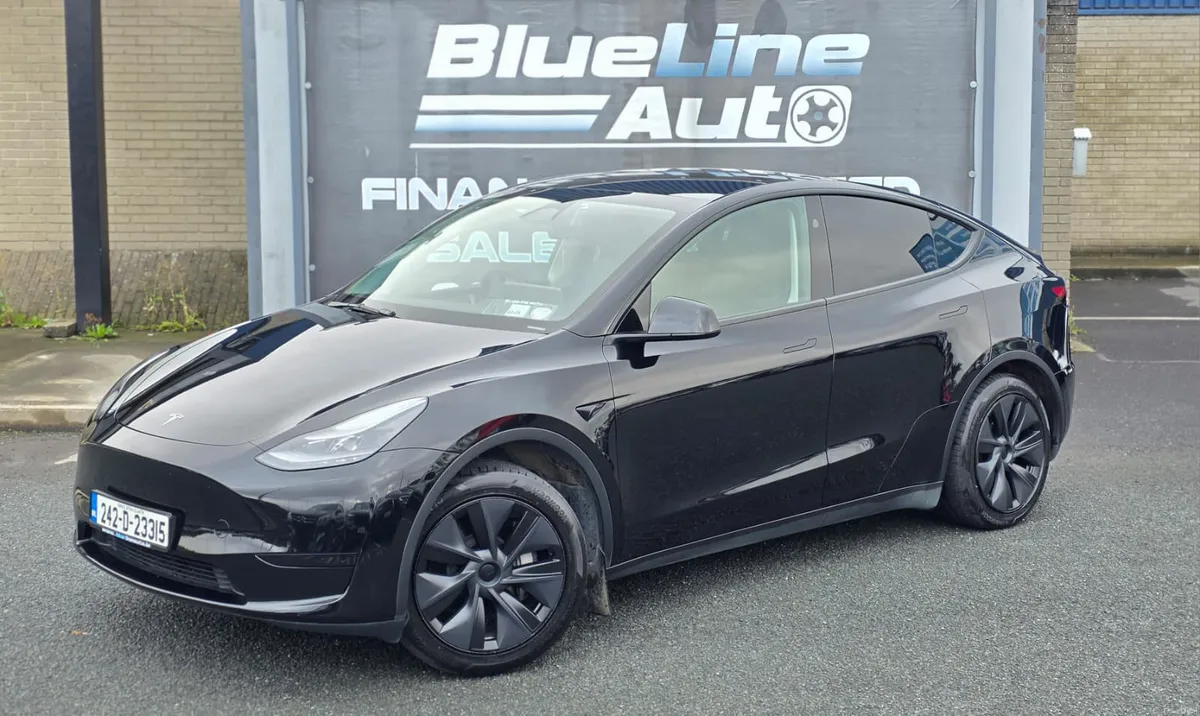 Tesla Model Y Long Range RWD (242) - Image 1