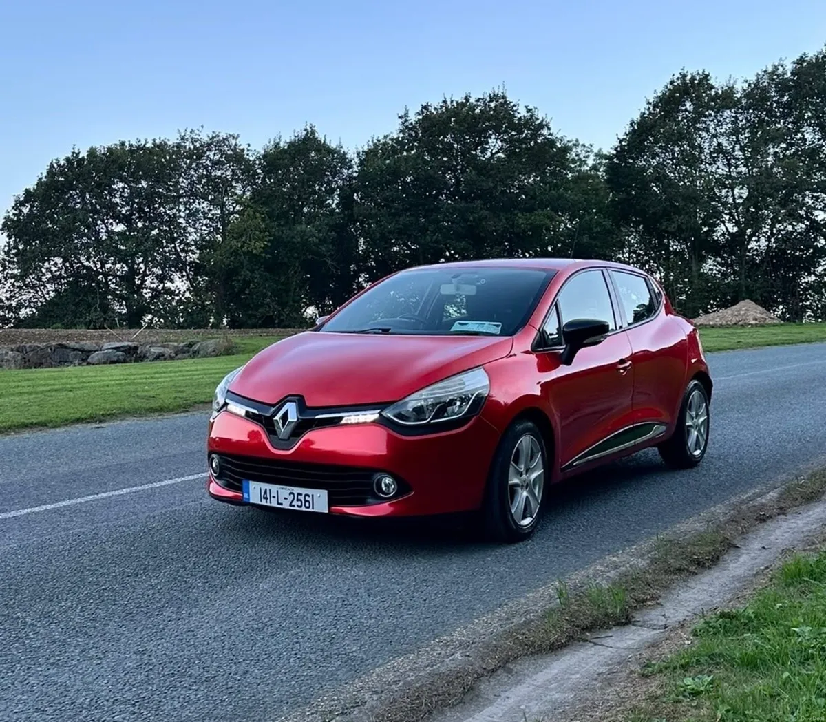 141 Reno Clio 1.2 Petrol - Image 1