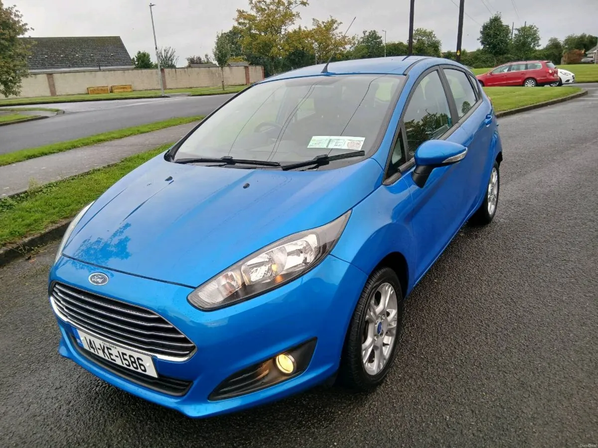 FORD FIESTA 1.2 PETROL ABSOLUTELY SPOTLESS - Image 4