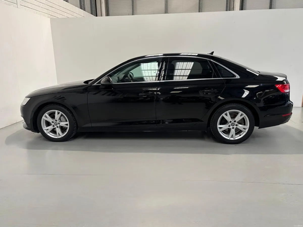 Audi A4 Auto 190HP Sport - Image 4