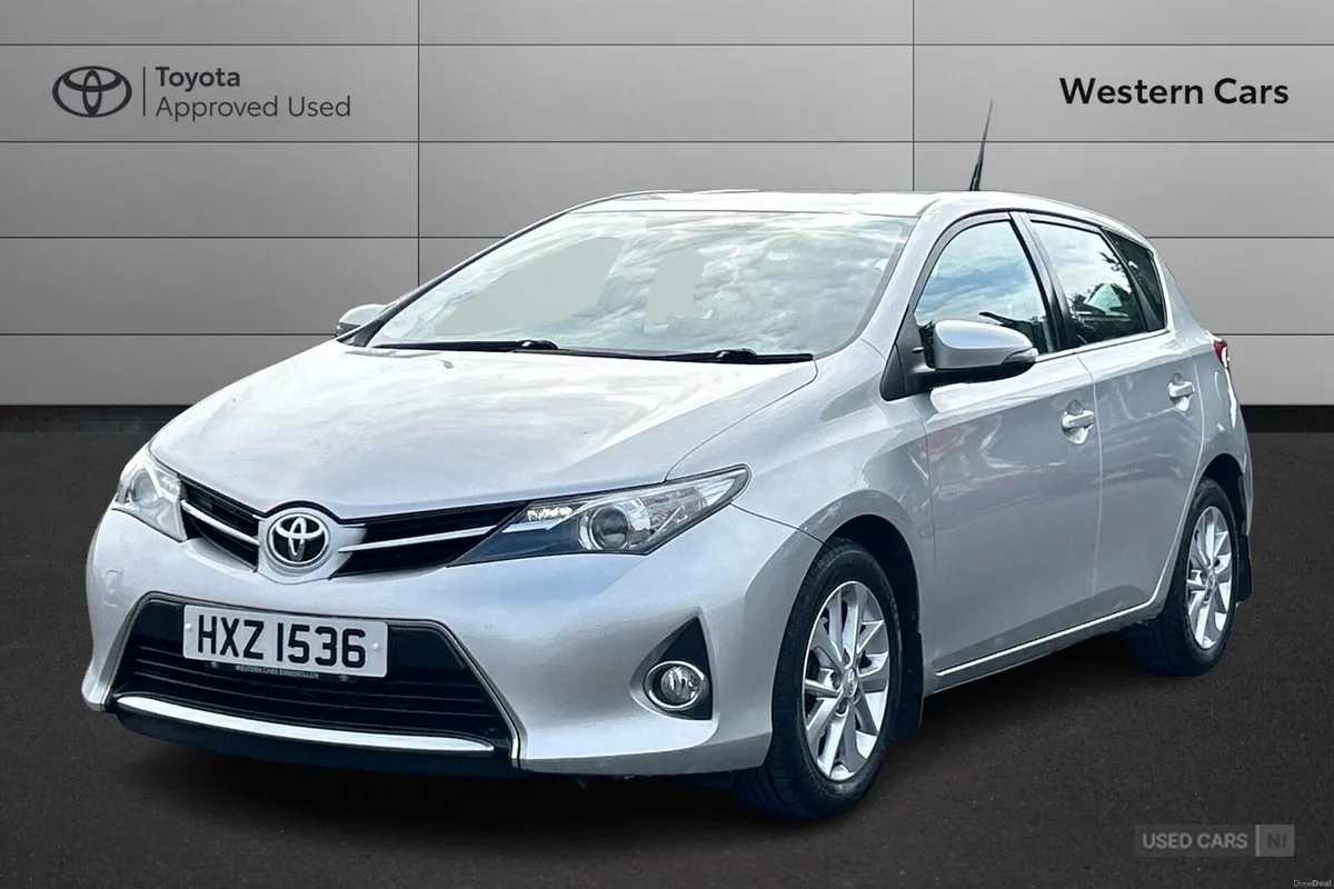 Toyota Auris 1.4 D-4D Icon Euro 5 (s/s) 5dr - Image 3