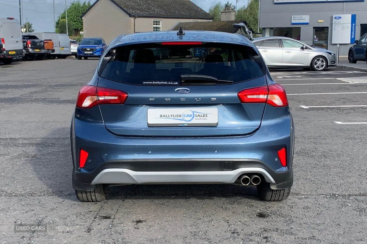 Ford Focus 1.0T 125PS Active X in Chrome Blue with - Image 5