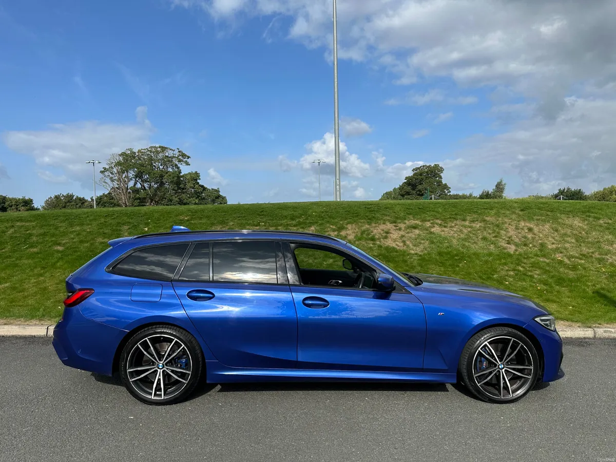 BMW 3-Series XDrive Auto Estate - Image 5
