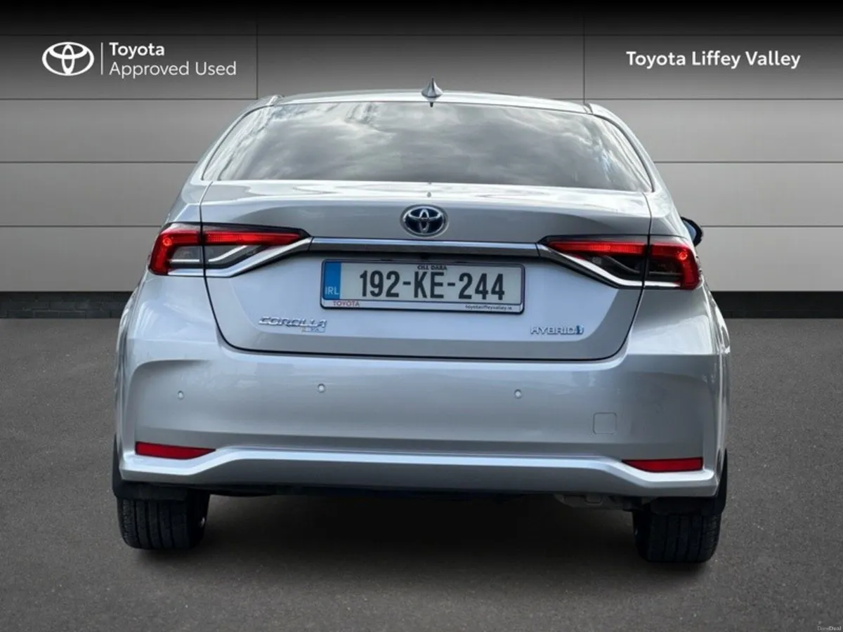 Toyota Corolla COROLLA HYBRID SOL SALOON - Image 4