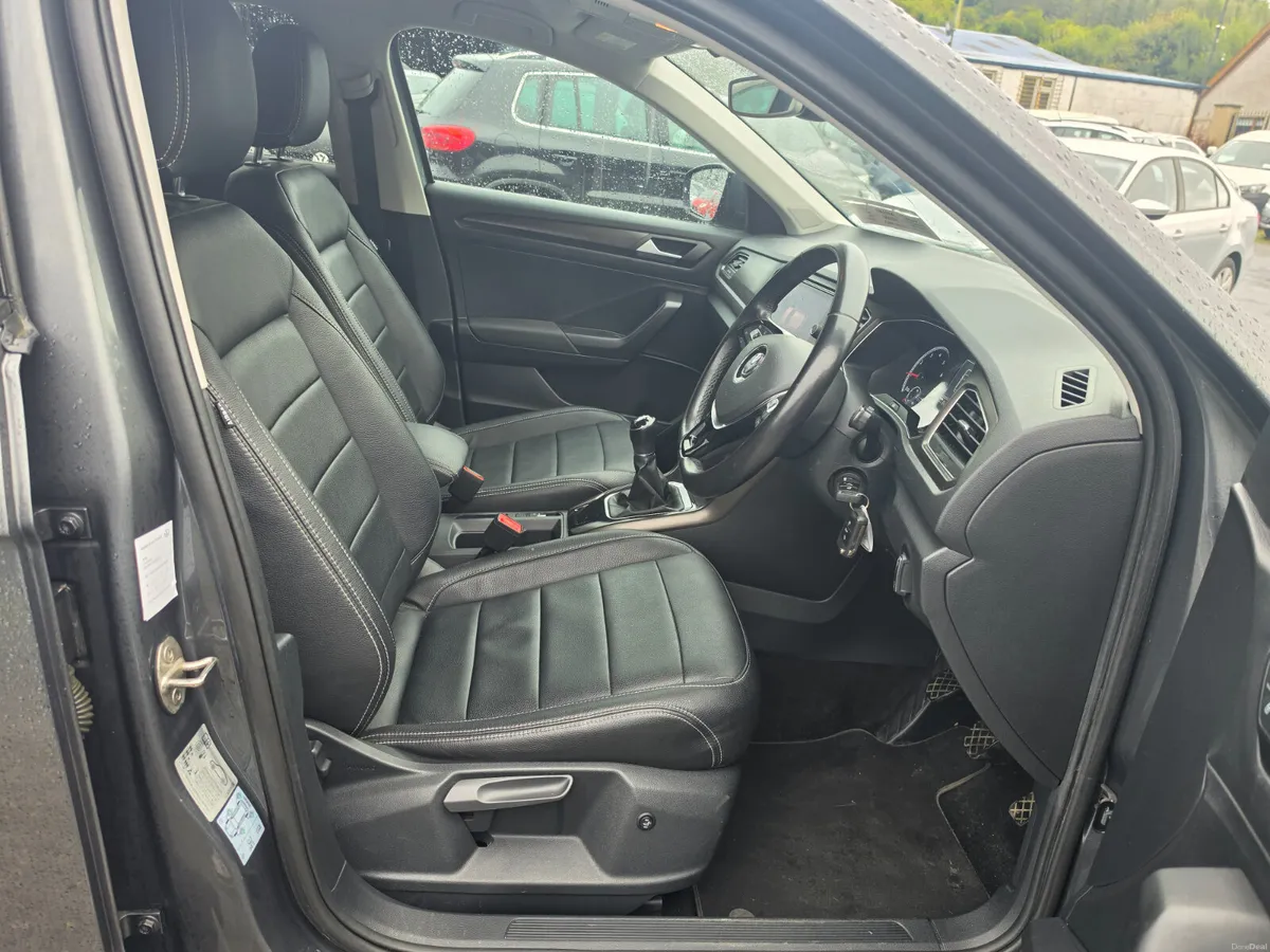 Volkswagen T-Roc 2019 - Image 5