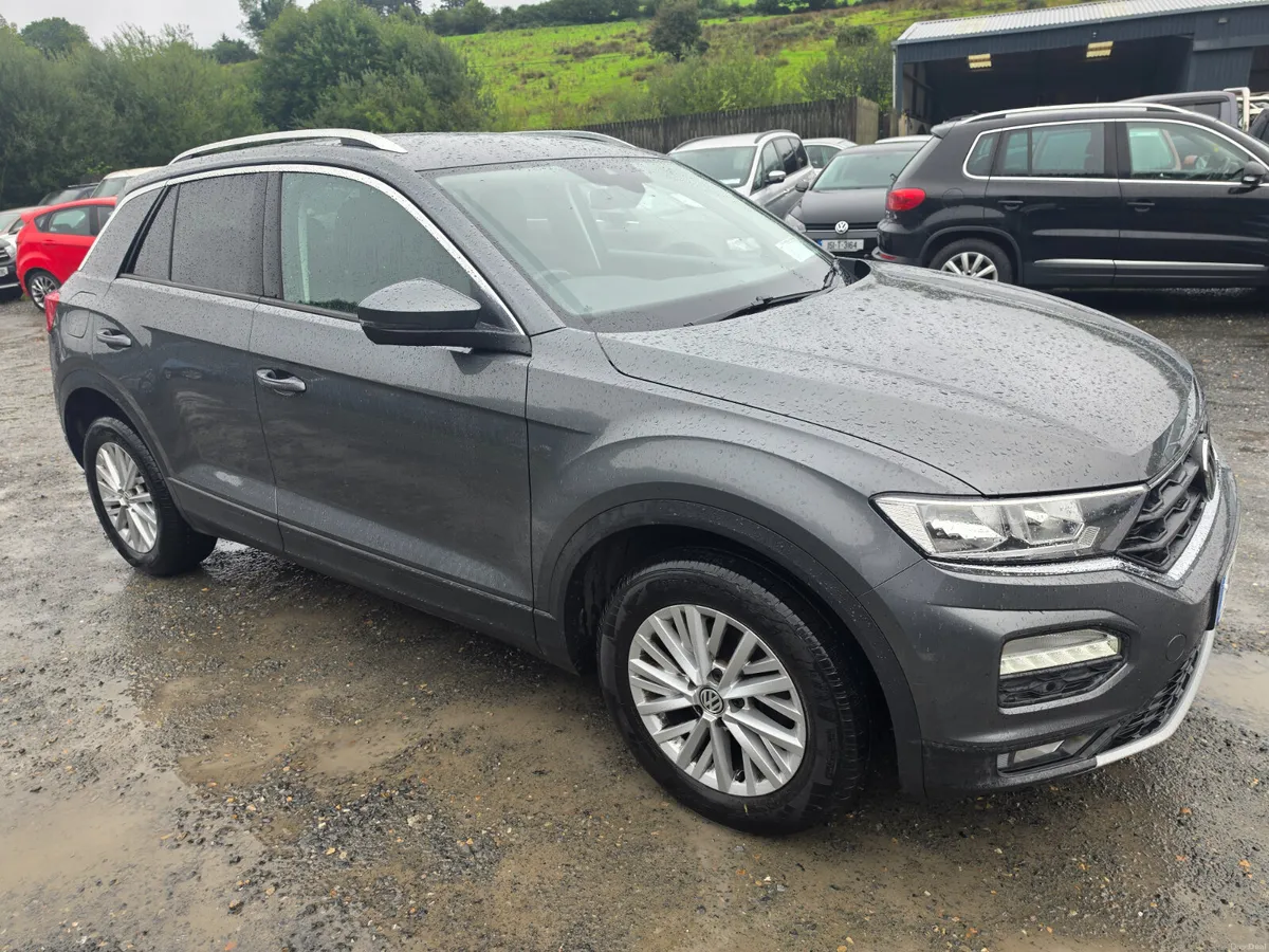 Volkswagen T-Roc 2019 - Image 2