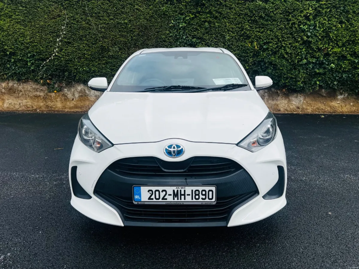 Toyota Yaris 6AA-MXPH10 - Image 4