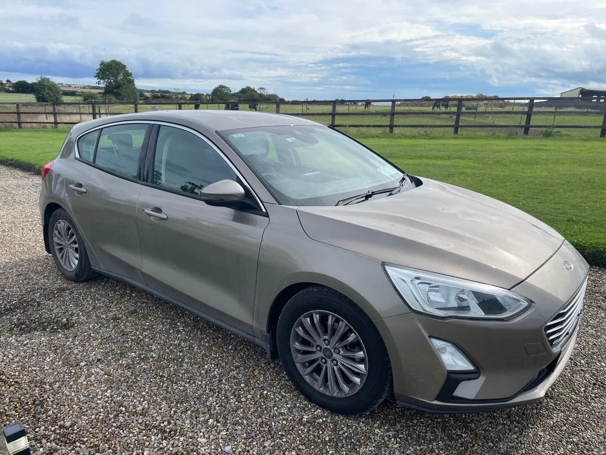 Ford Focus 2020 - Image 2