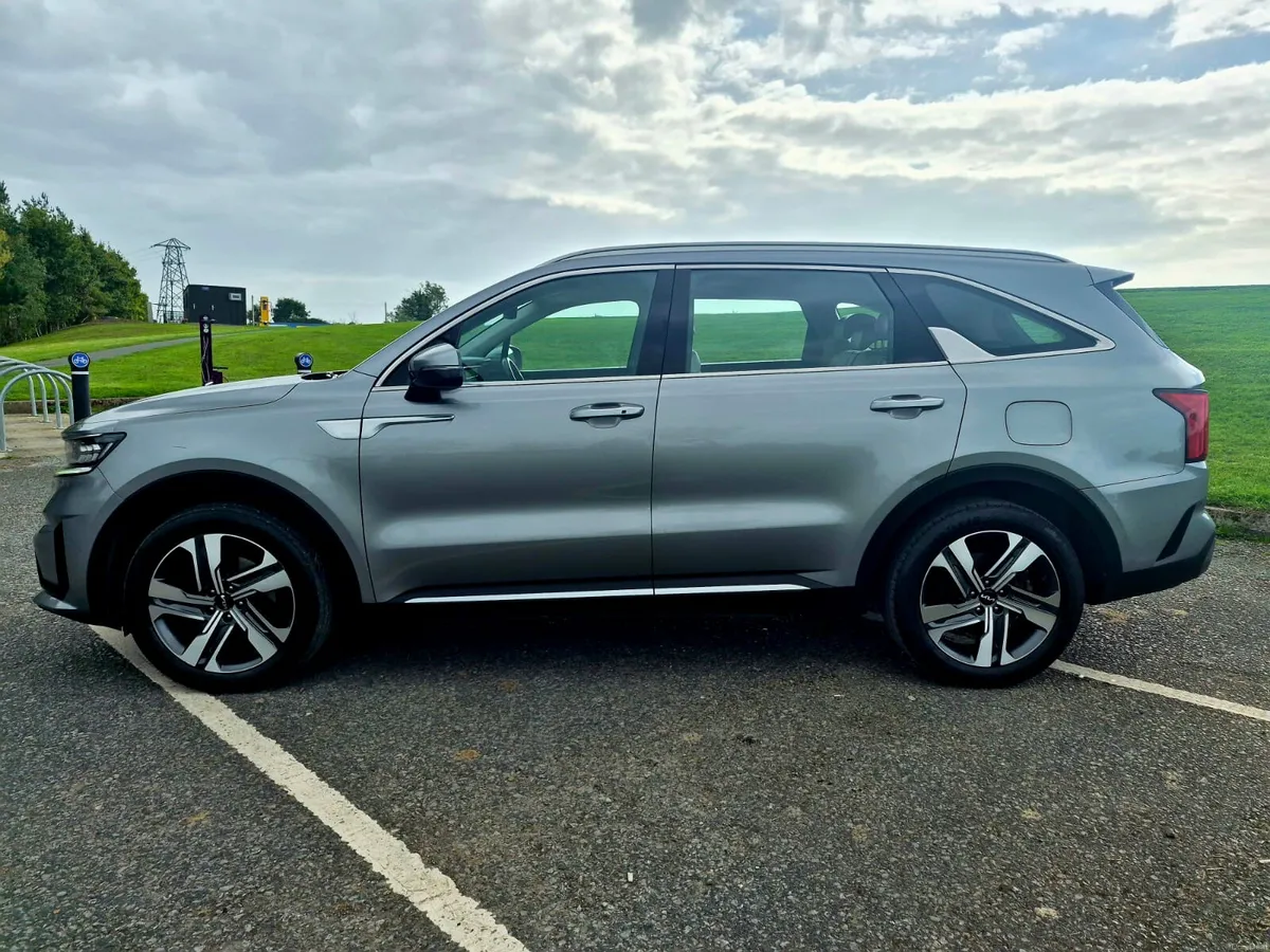 2022 KIA SORENTO 1.6 PHEV K4 4X4 7 SEATER AWD  HIG - Image 2