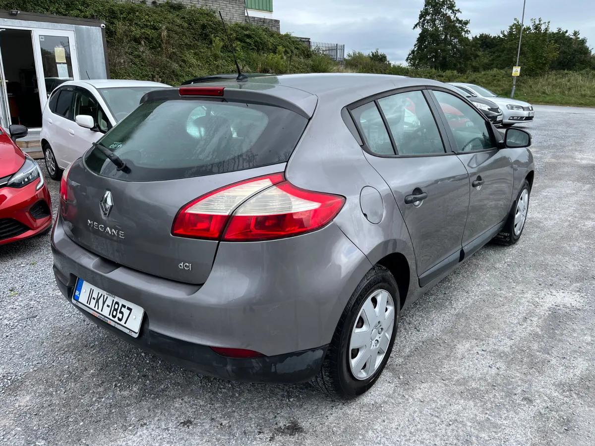 Renault Megane 2011 - Image 2