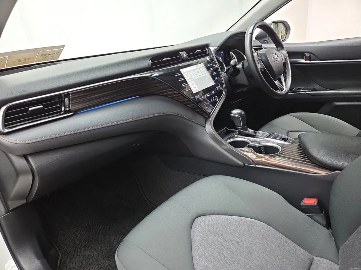 Toyota Camry G 2.5 Hybrid - Image 4