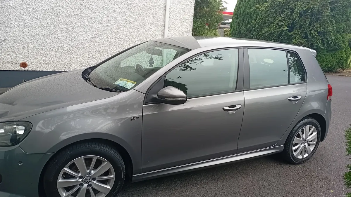 Volkswagen Golf 2012 - Image 2
