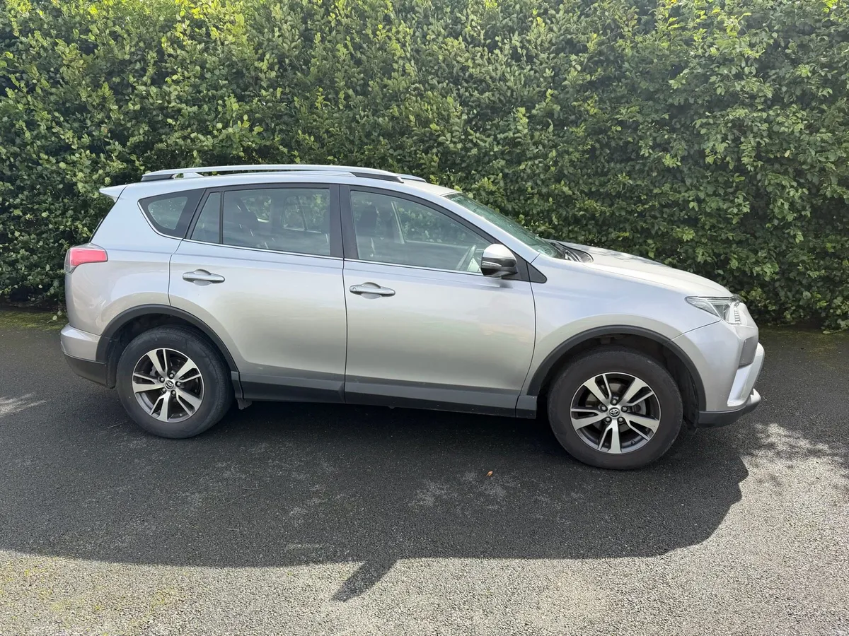 Toyota RAV4 2018 2.0 diesel - Image 2