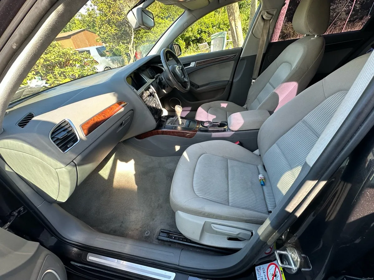 Car - Image 5