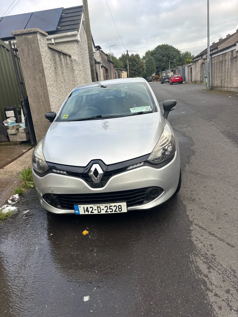 Renault Clio new Nct 10/2027 LOW KLMS - Image 1