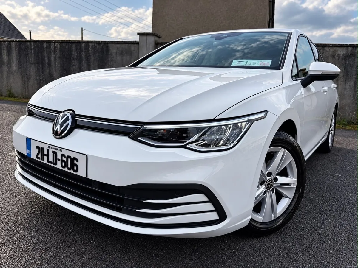 2021 Volkswagen Golf 2.0 TDI LIFE 115PS 5DR - Image 1