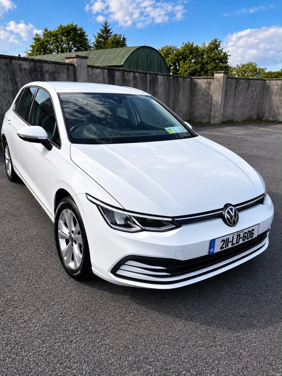 2021 Volkswagen Golf 2.0 TDI LIFE 115PS 5DR - Image 3