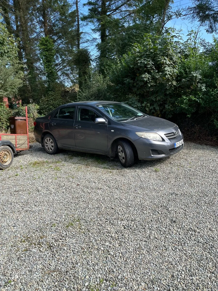 Toyota Corolla - Image 2