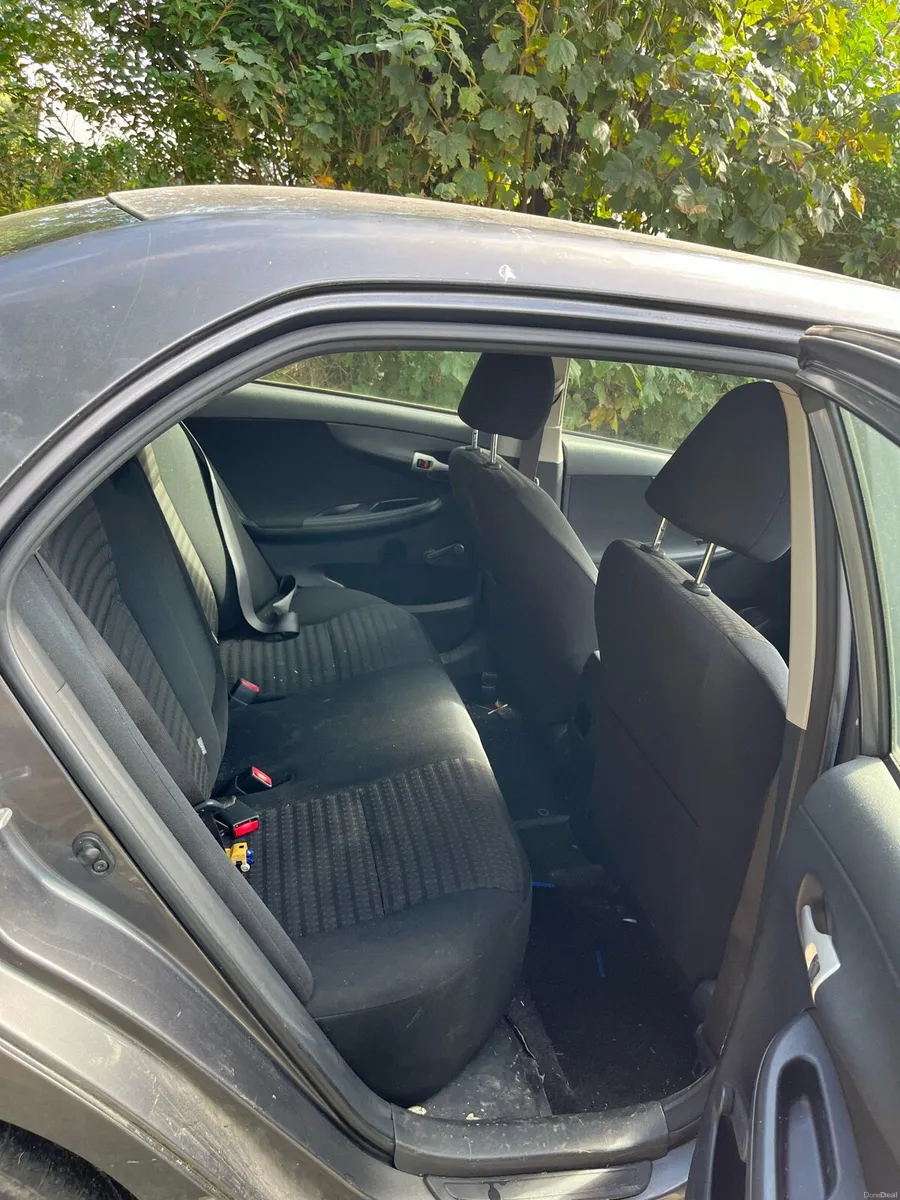 Toyota Corolla - Image 4