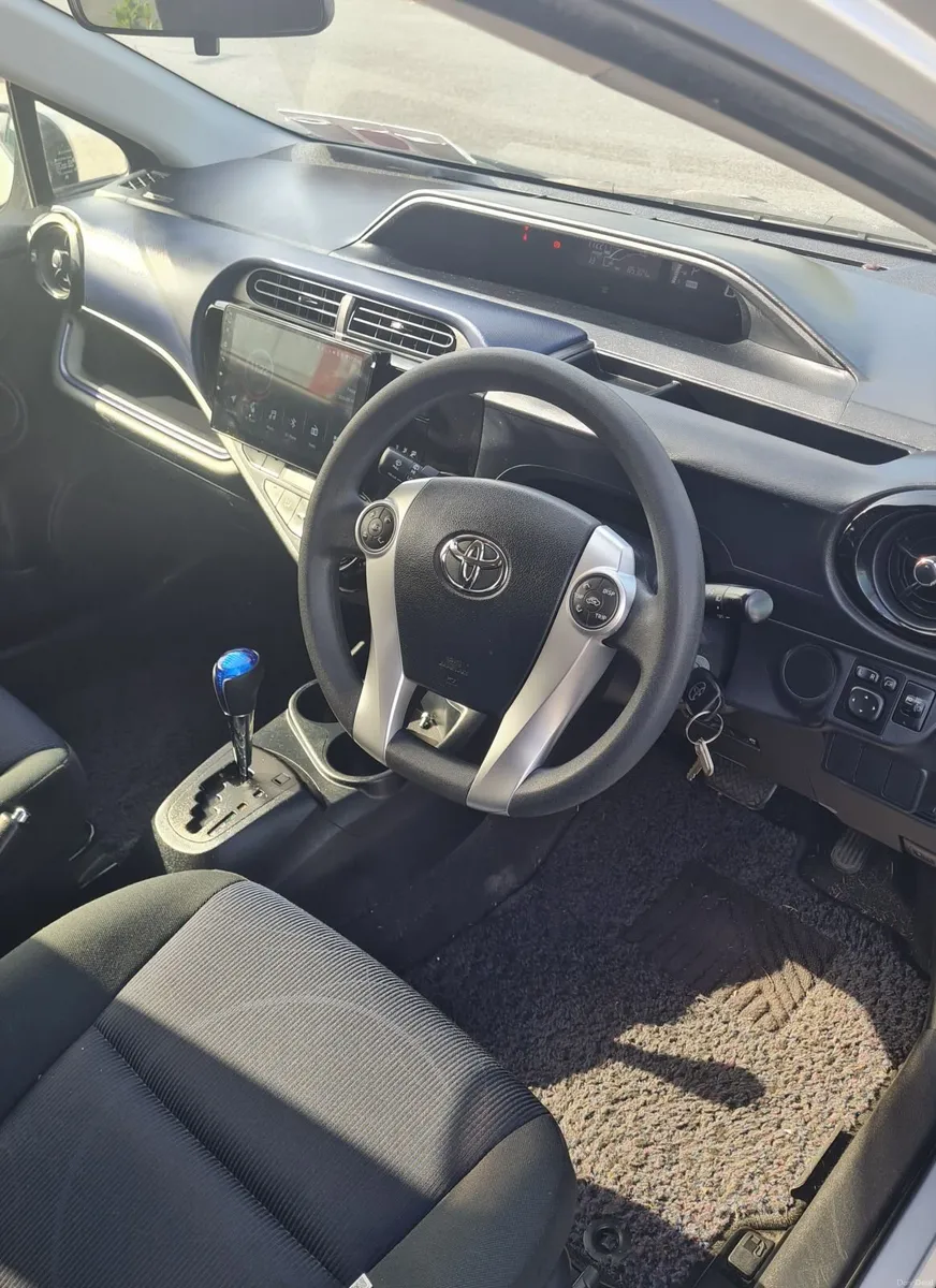 Toyota Aqua 2017 - Image 5