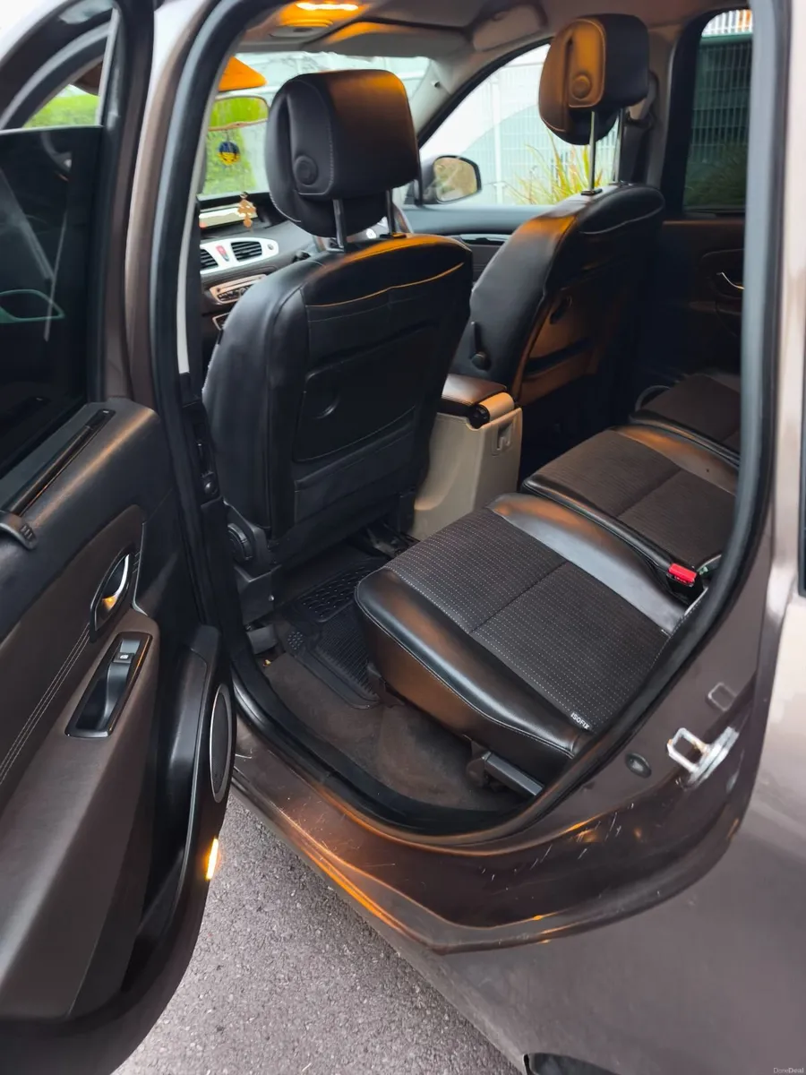 Renault Grand Scenic 2011 - Image 5