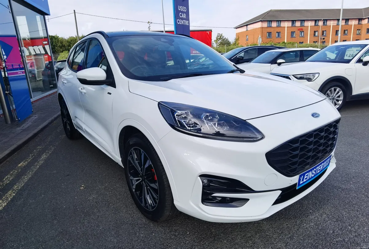KUGA 2.5 ST-LINE X EDITION AUTO PHEV **SUNROOF** - Image 4