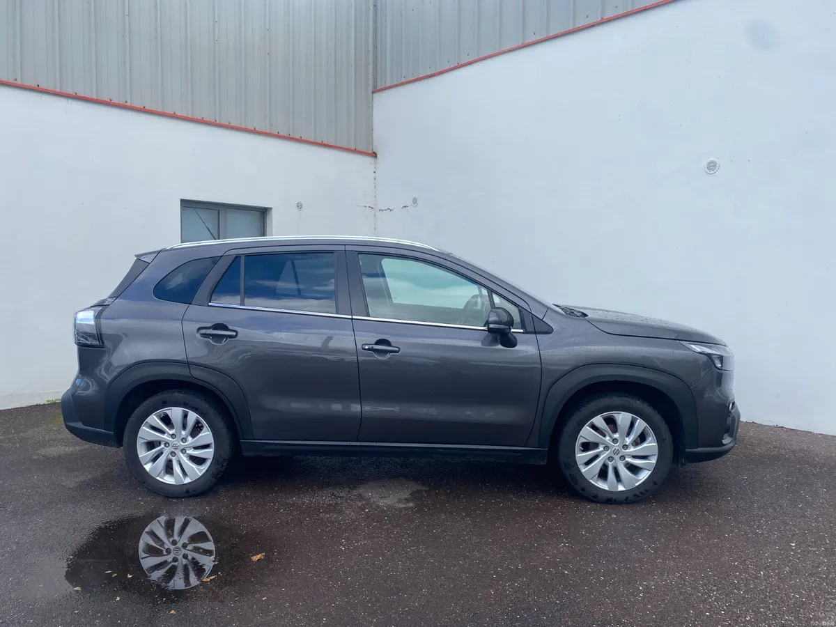 Suzuki SX4 S-Cross 2023 Motion. grey - Image 4