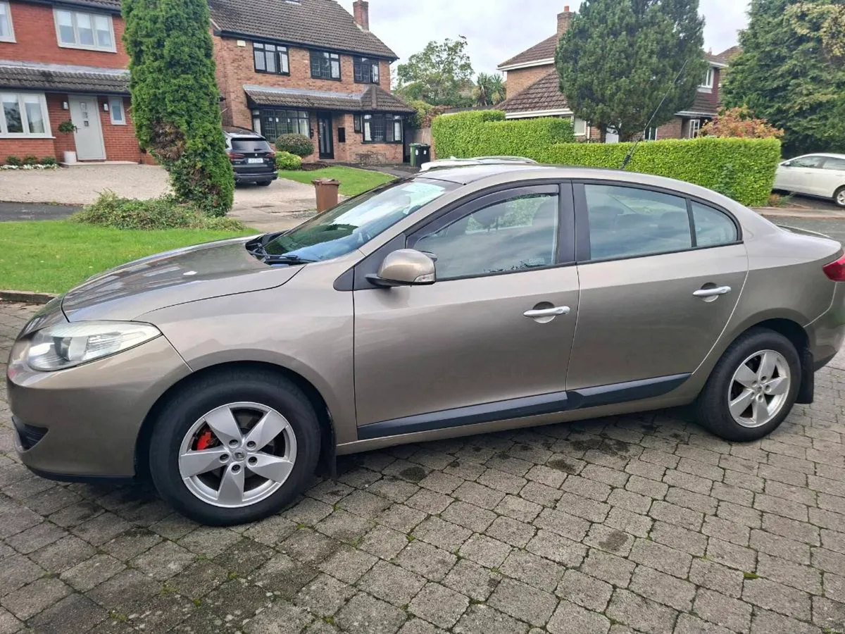 RENAULT  FLUENCE 1.5 DCI 2011 VERY CLEAN CAR - Image 6