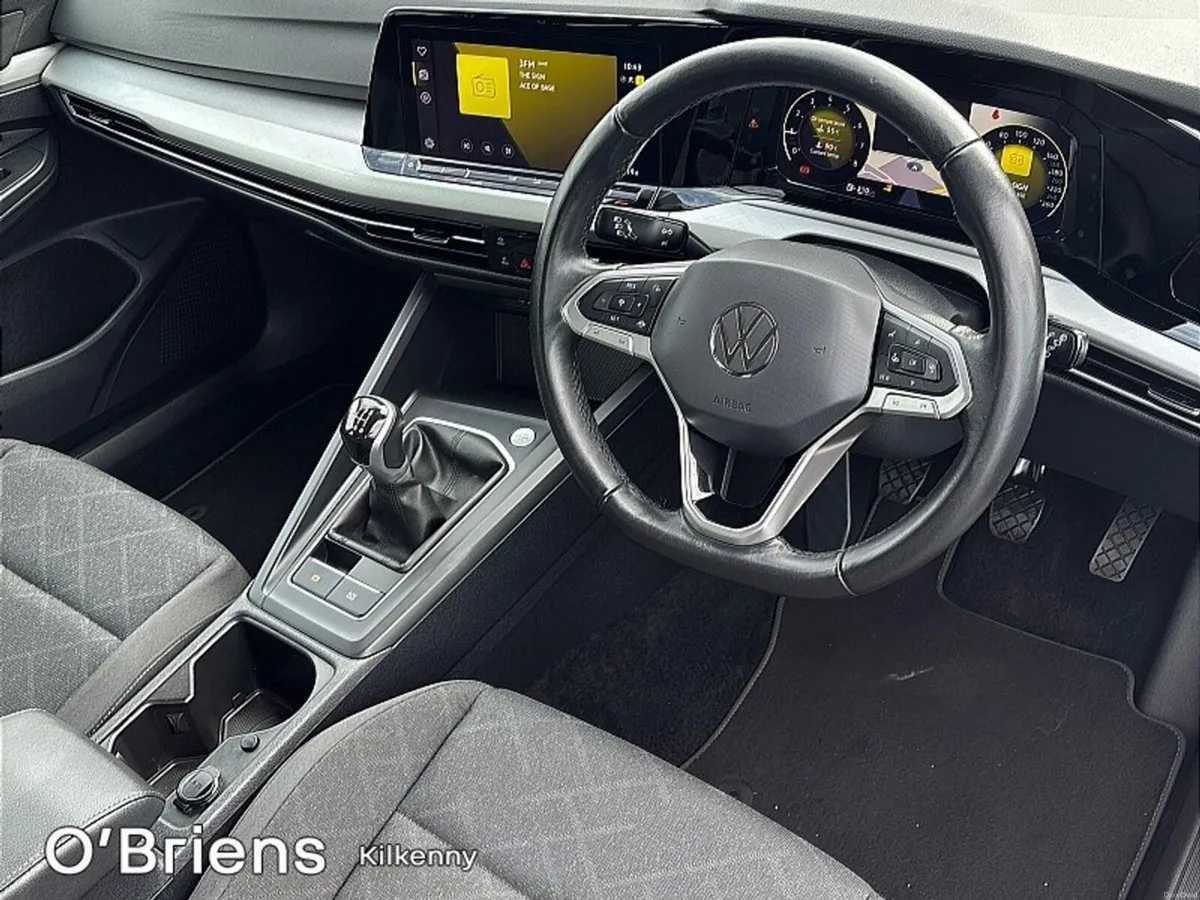 Volkswagen Golf 1.0 TSI 110HP Life - Image 5