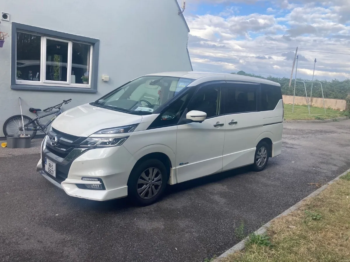 Nissan Serena 2018 - Image 1
