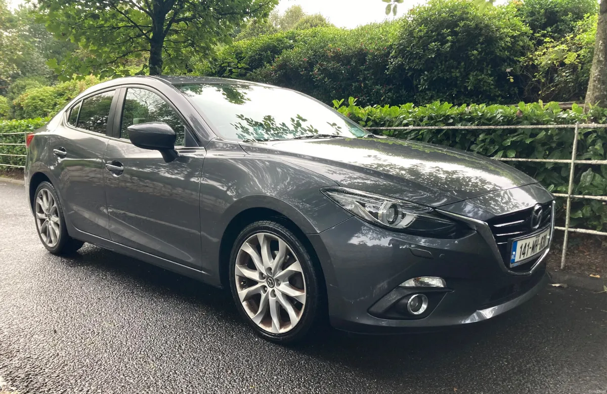 Mazda Mazda3 Platinum Edition Leather Interior - Image 2