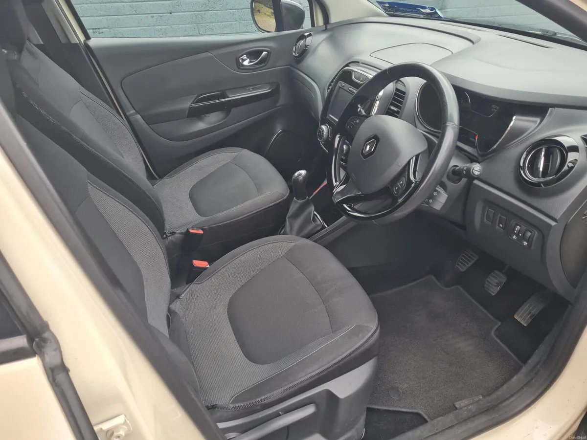 Renault Captur 2015 - Image 6