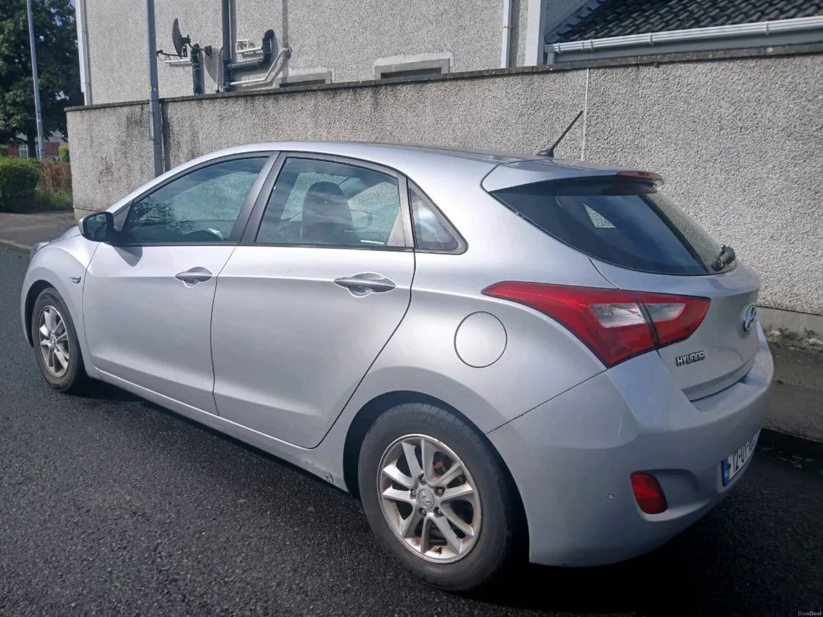 HYUNDAI i30 (12) 1.6 DIESEL NCT 03/06/27 - Image 5