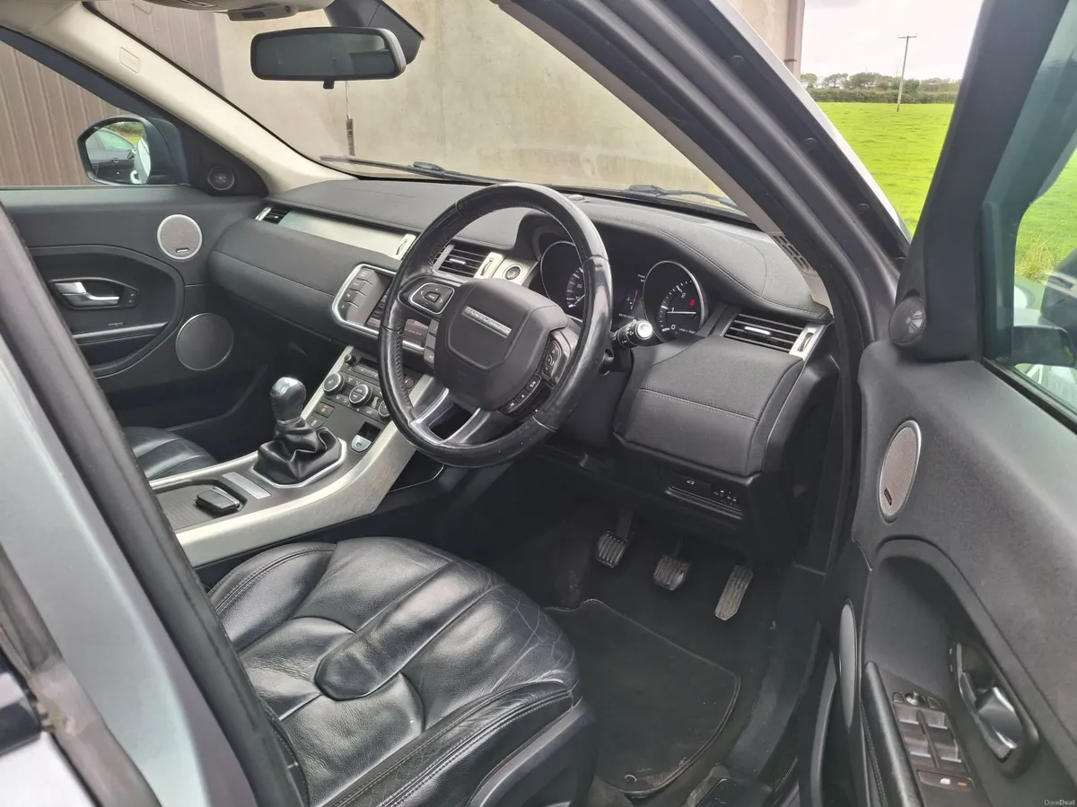 Land Rover Range Rover 2013 - Image 2
