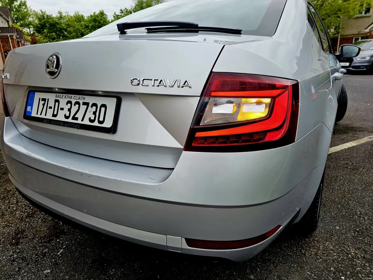 SKODA OCTAVIA STYLE 1.0 TSI 115HP DSG 4DR AUTO - Image 3