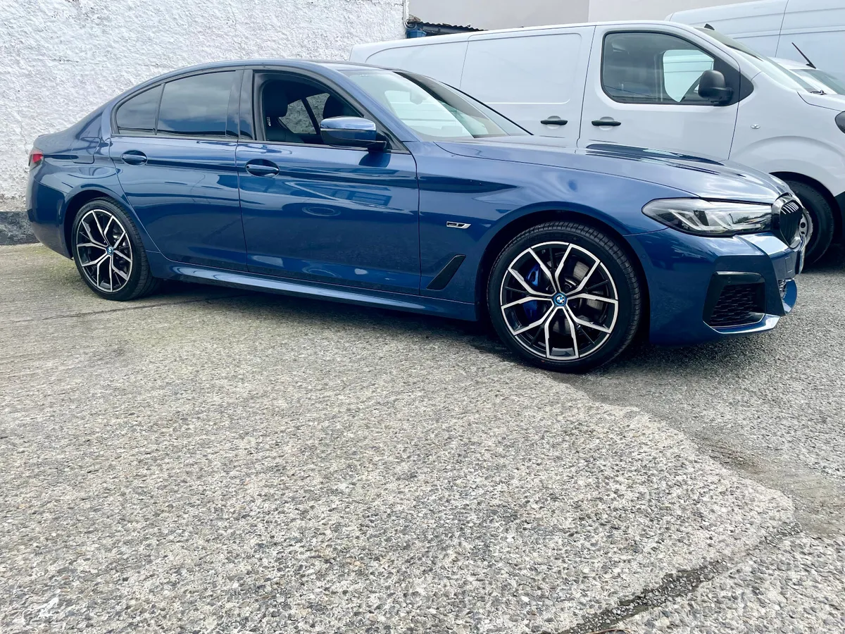 BMW 5-Series 530E M-Sport PRO PHEV Auto,2023 - Image 2