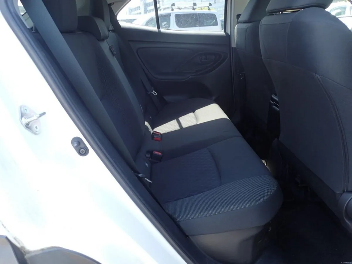 Toyota Yaris Cross Hybrid Sport Edition Automatic - Image 6