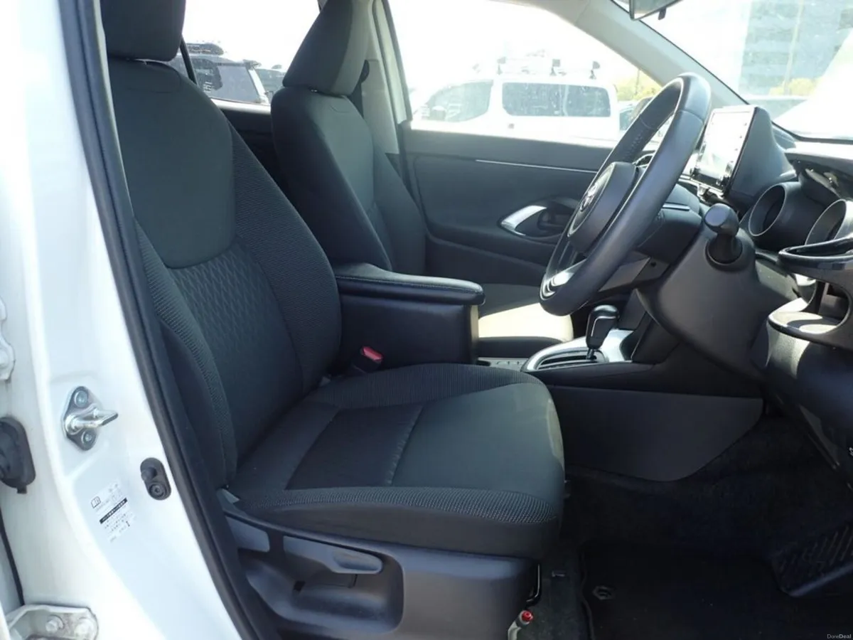 Toyota Yaris Cross Hybrid Sport Edition Automatic - Image 5