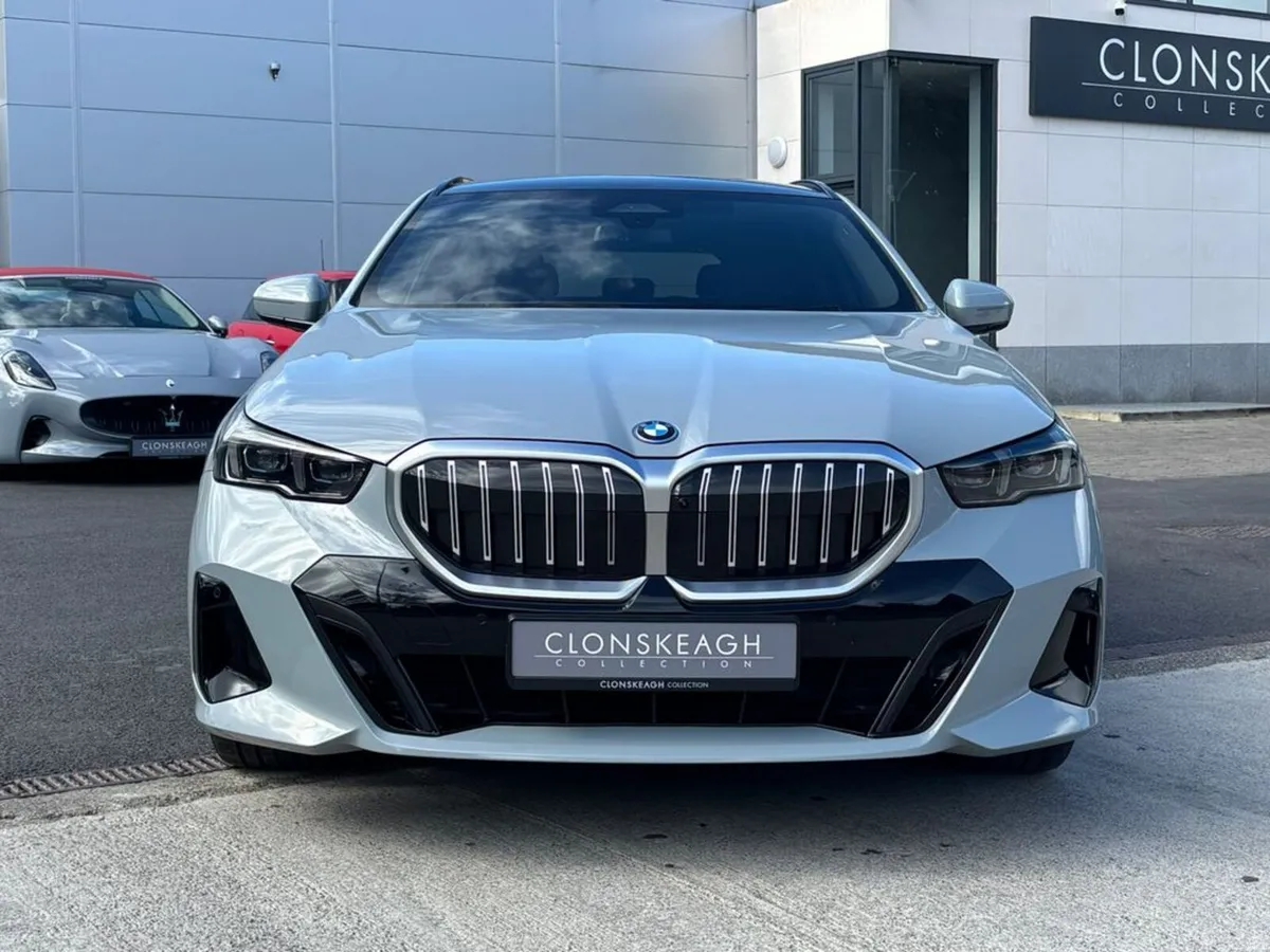 BMW 5-Series 530E M SPORT - Image 3
