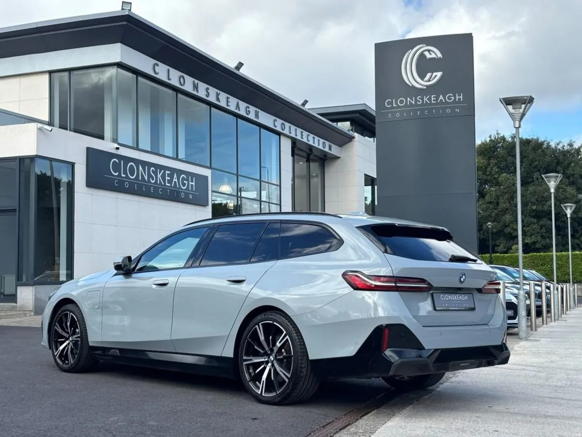 BMW 5-Series 530E M SPORT - Image 6