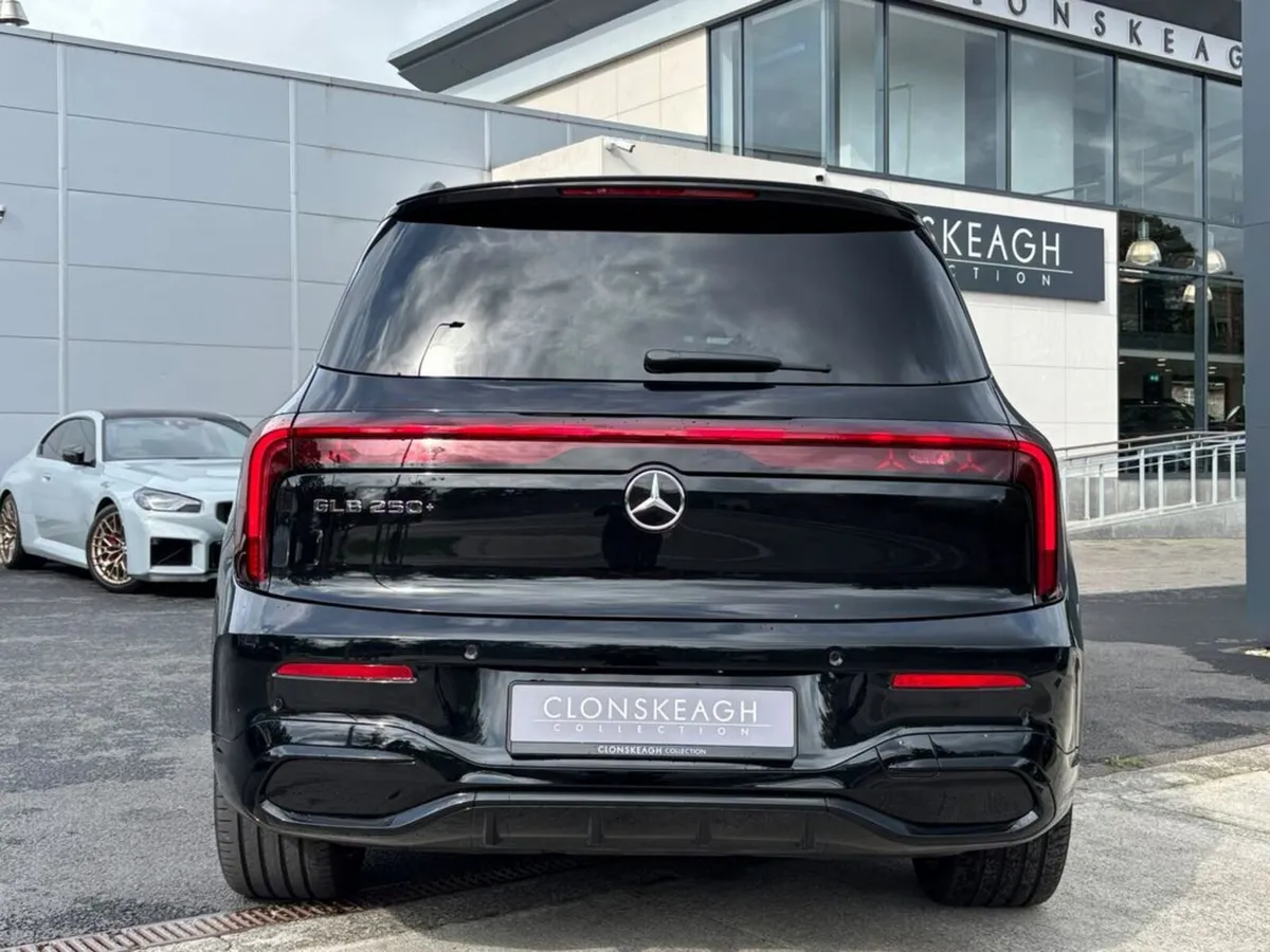 Mercedes-Benz GLB GLB 250PLUS ELECTRIC AMG LINE PR - Image 6