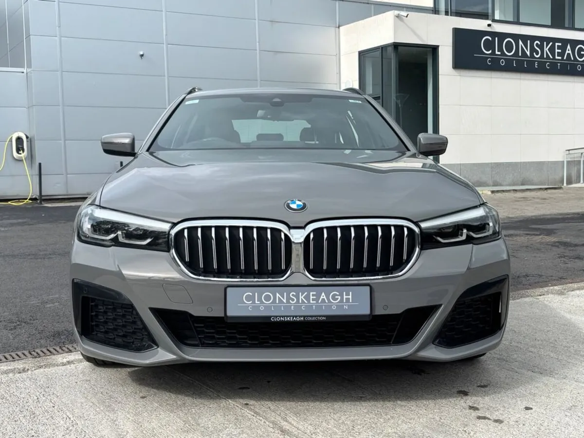 BMW 5-Series 530E Touring M Sport - Image 3