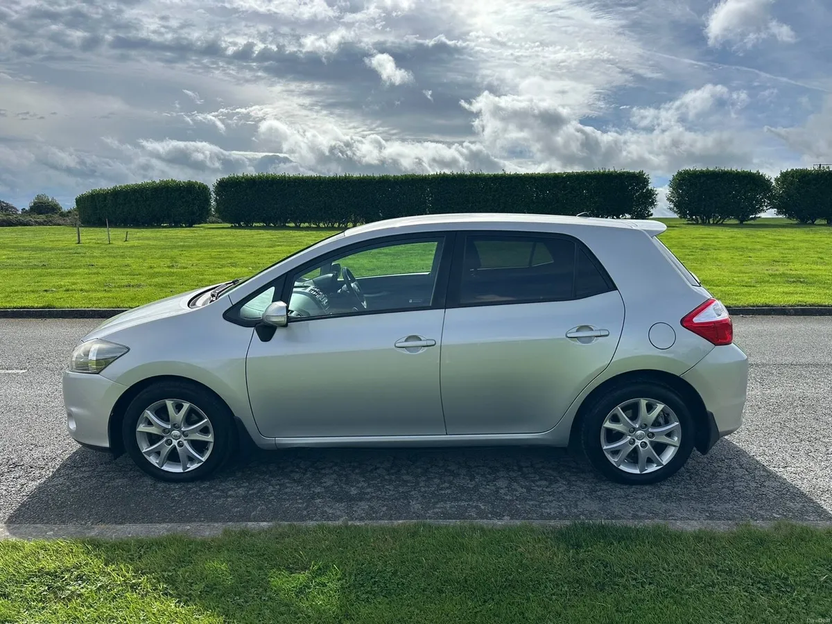 Toyota auris 2012 Automatic Nct 9/27 - Image 5