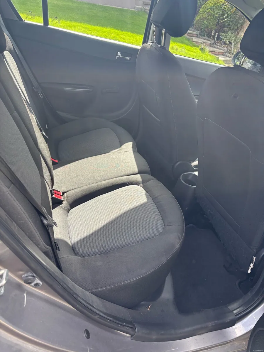Hyundai i20 - Image 4