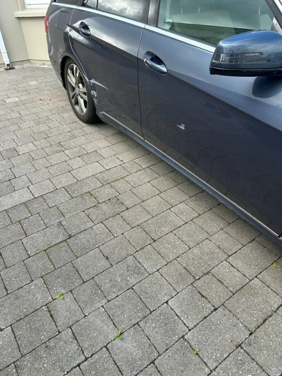 2013 Mercedes E Class Estate - Image 2