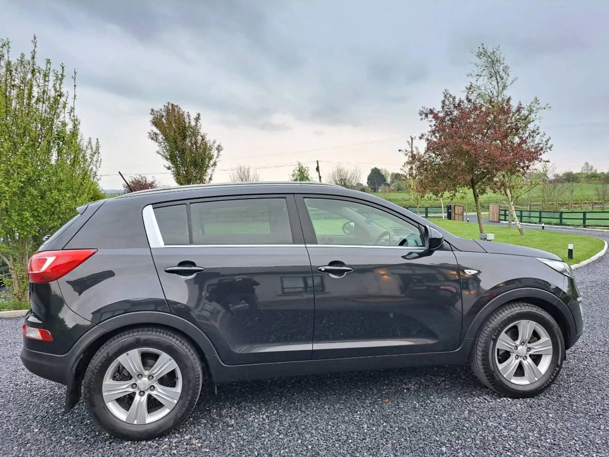 2014 Kia Sportage FSH Top Spec, Spotless - Image 3