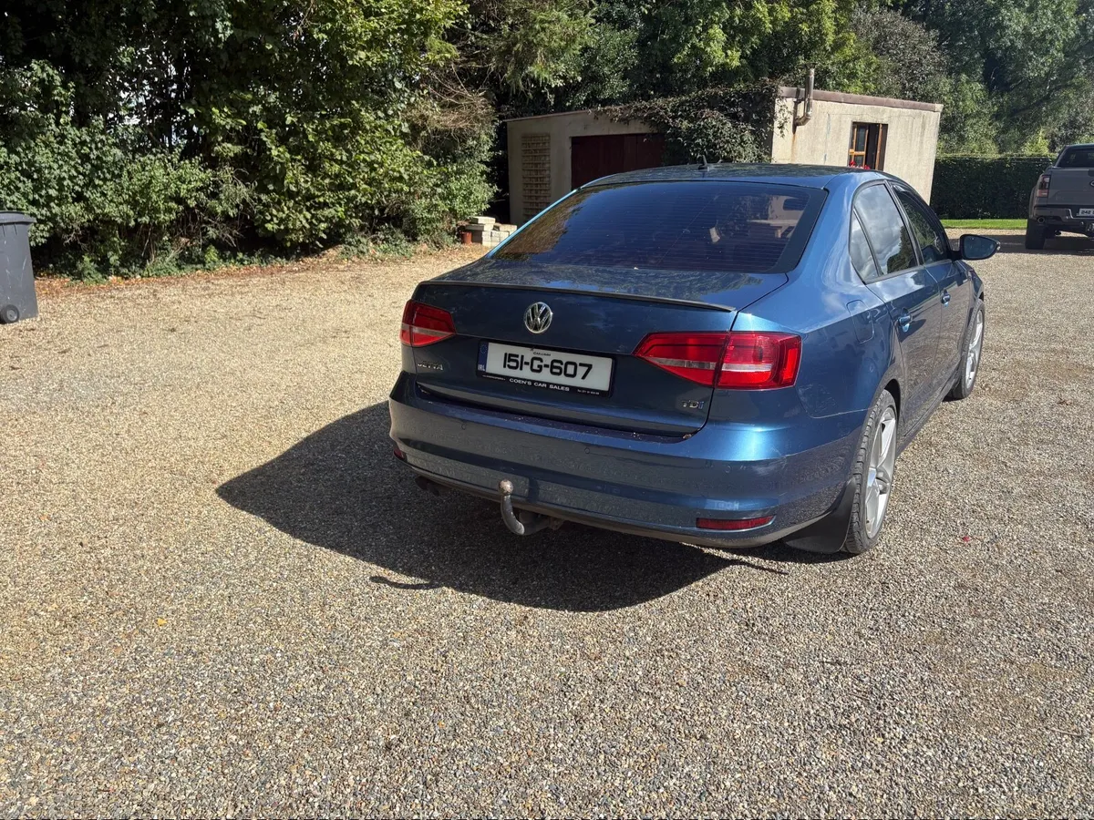 Volkswagen Jetta 2015 - Image 6