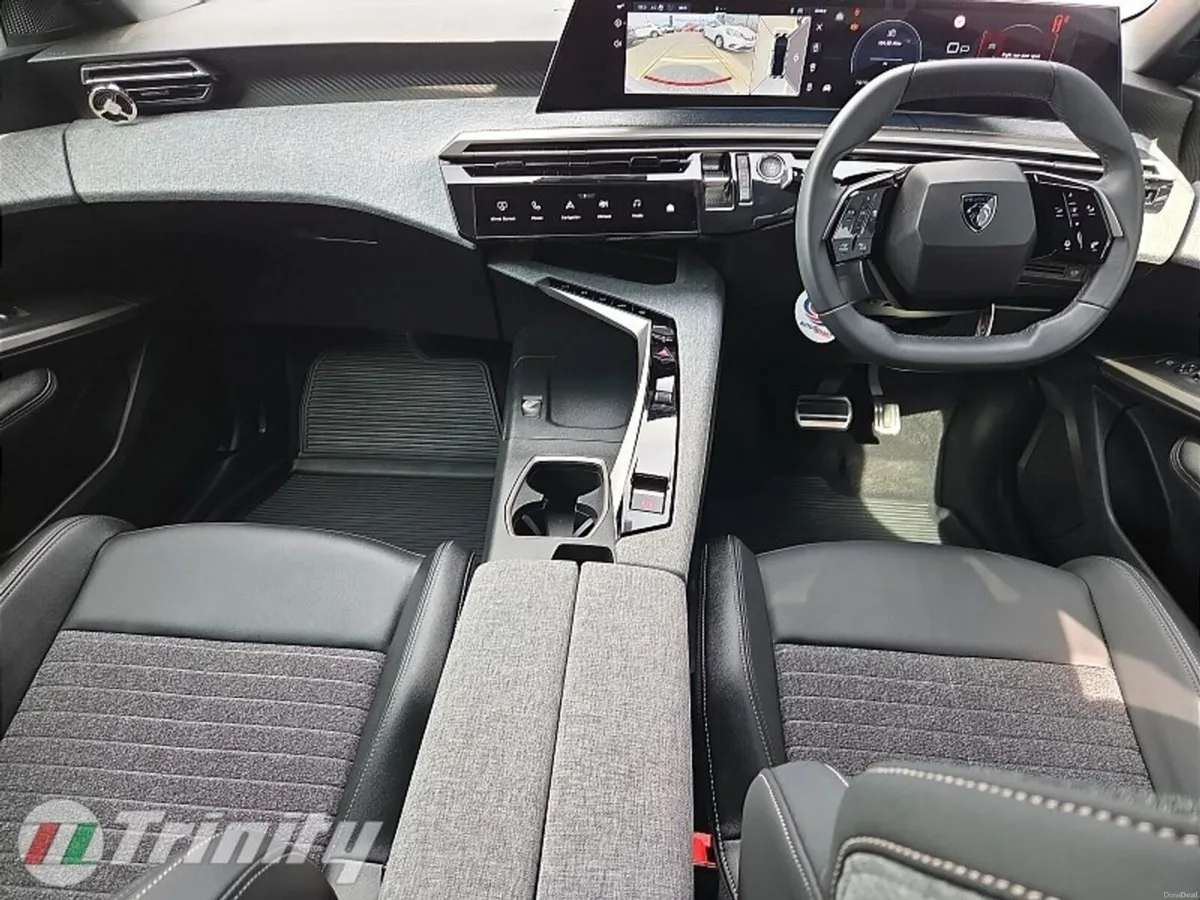 Peugeot 3008 ** 360 VISION ** 1.2 MHEV ALLURE ** T - Image 2